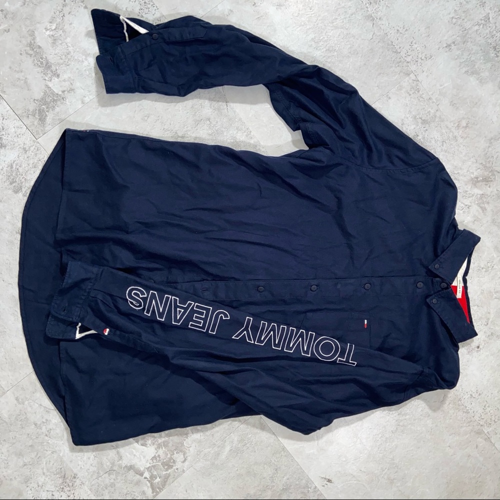 Tommy Hilfiger button up